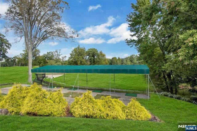 111 Woodmont Circle, River Vale, NJ 07675