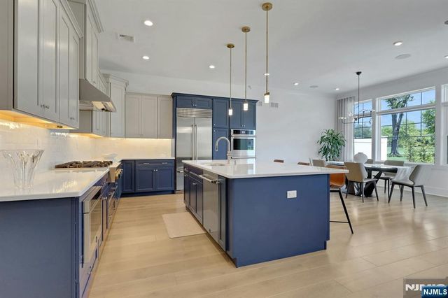 111 Woodmont Circle, River Vale, NJ 07675