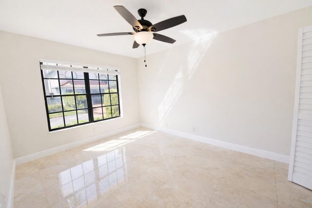9044 Villa Portofino Circle, Boca Raton, FL 33496