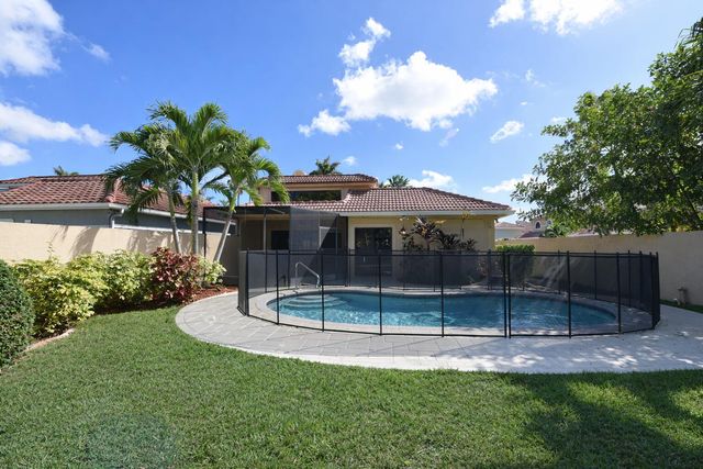 9044 Villa Portofino Circle, Boca Raton, FL 33496