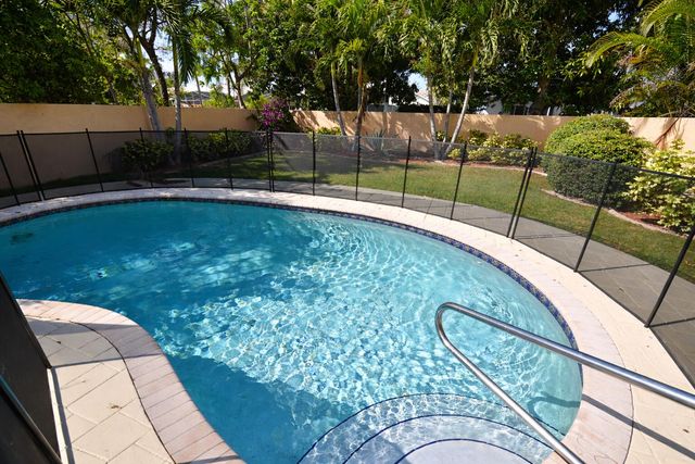 9044 Villa Portofino Circle, Boca Raton, FL 33496