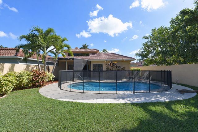 9044 Villa Portofino Circle, Boca Raton, FL 33496