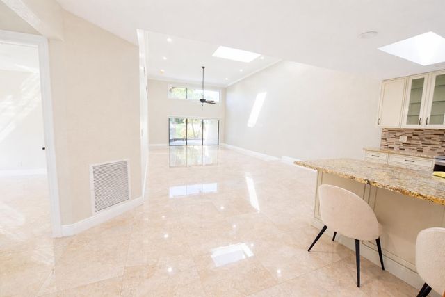 9044 Villa Portofino Circle, Boca Raton, FL 33496