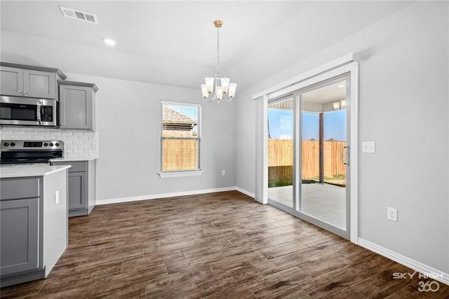 53 S Geranium Lane, Fayetteville, AR 72704