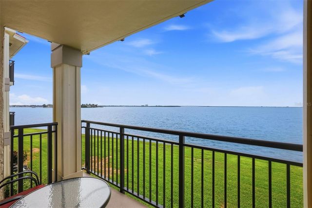 6372 PALMA DEL MAR BOULEVARD S 207, St Petersburg, FL 33715