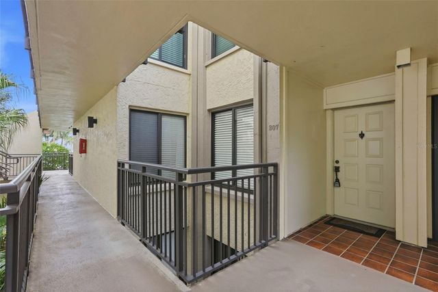 6372 PALMA DEL MAR BOULEVARD S 207, St Petersburg, FL 33715