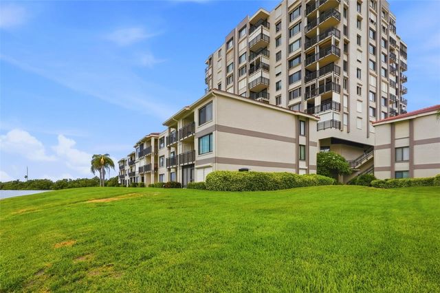 6372 PALMA DEL MAR BOULEVARD S 207, St Petersburg, FL 33715