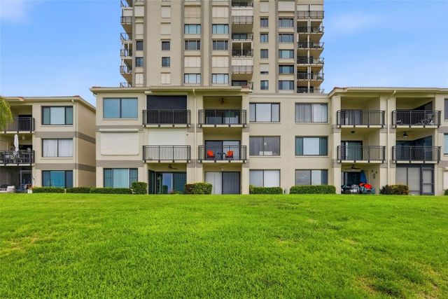 6372 PALMA DEL MAR BOULEVARD S 207, St Petersburg, FL 33715