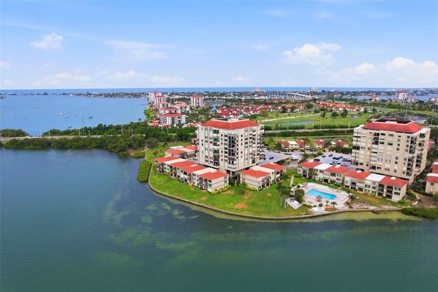 6372 PALMA DEL MAR BOULEVARD S 207, St Petersburg, FL 33715