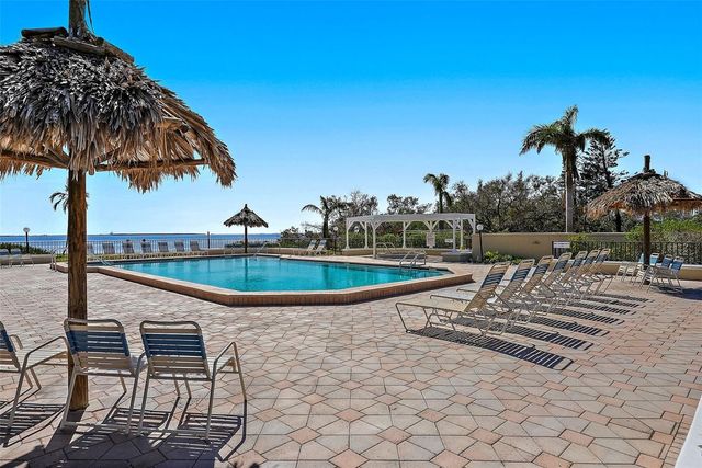 6372 PALMA DEL MAR BOULEVARD S 207, St Petersburg, FL 33715
