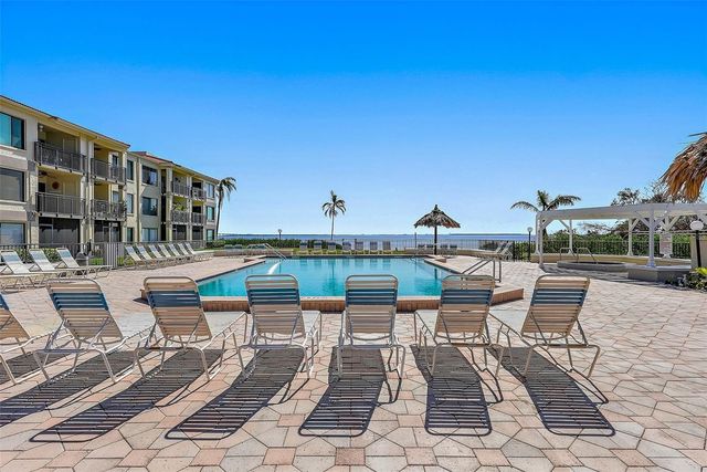 6372 PALMA DEL MAR BOULEVARD S 207, St Petersburg, FL 33715