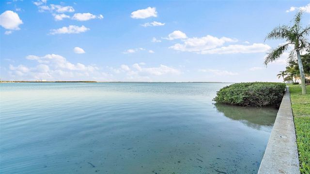 6372 PALMA DEL MAR BOULEVARD S 207, St Petersburg, FL 33715