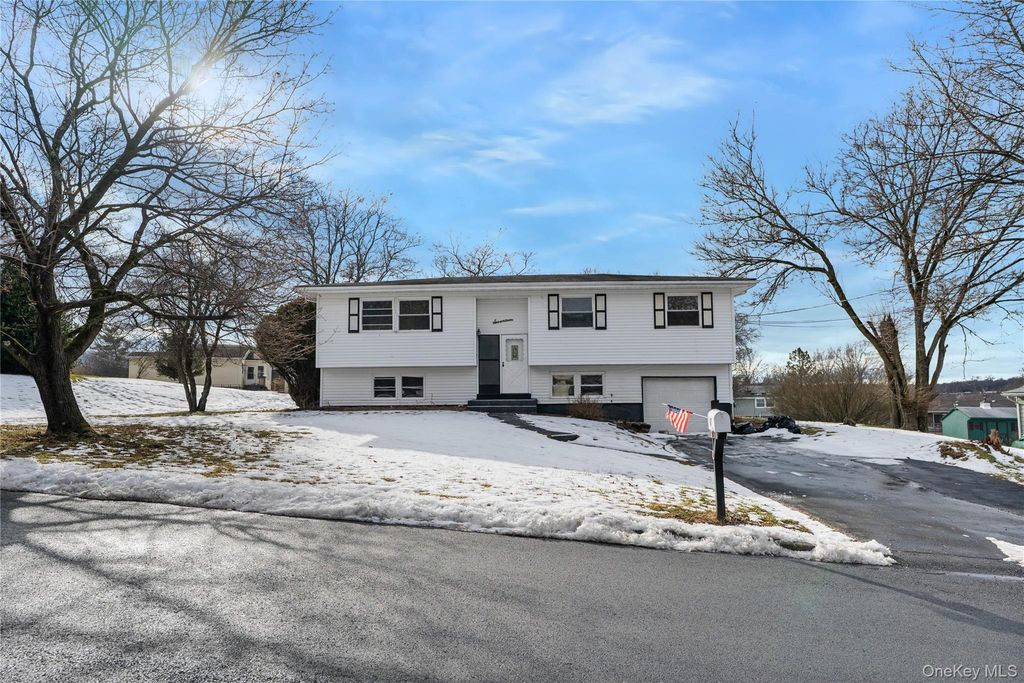 17 Wedgewood Drive, Goshen, NY 10924