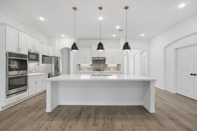 224 Peninsula Point Drive, Montgomery, TX 77356
