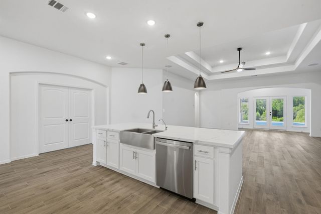 224 Peninsula Point Drive, Montgomery, TX 77356