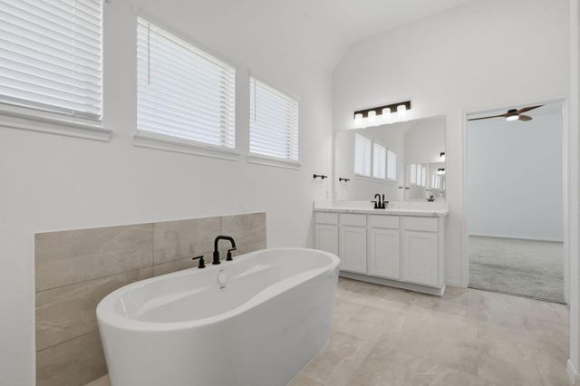 224 Peninsula Point Drive, Montgomery, TX 77356