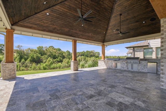 224 Peninsula Point Drive, Montgomery, TX 77356