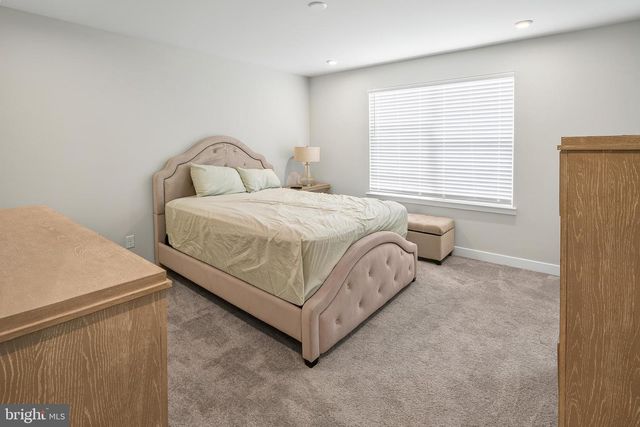 217 CORNWALL DR, Swedesboro, NJ 08085