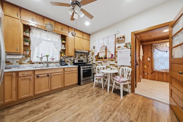 4746 N Karlov Avenue, Chicago, IL 60630