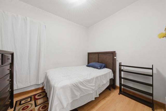 4746 N Karlov Avenue, Chicago, IL 60630