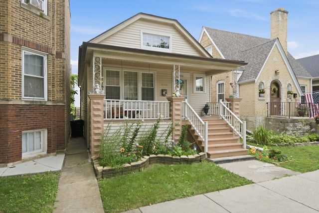 4746 N Karlov Avenue, Chicago, IL 60630