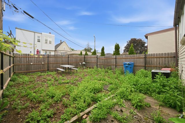 4746 N Karlov Avenue, Chicago, IL 60630