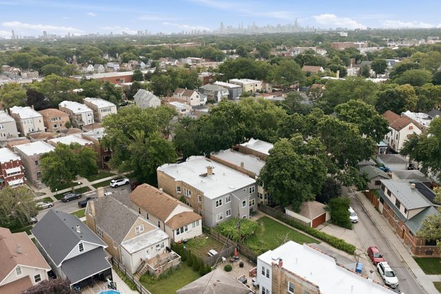 4746 N Karlov Avenue, Chicago, IL 60630