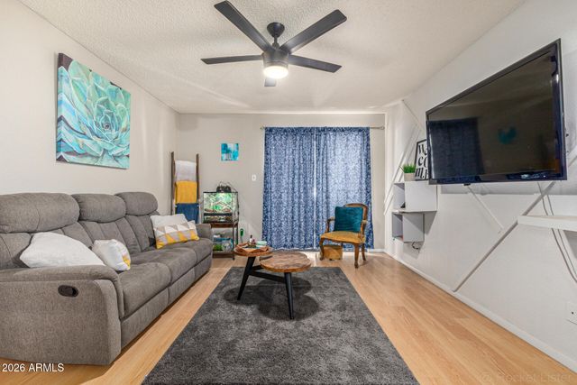 5757 W EUGIE Avenue W 1110, Glendale, AZ 85304