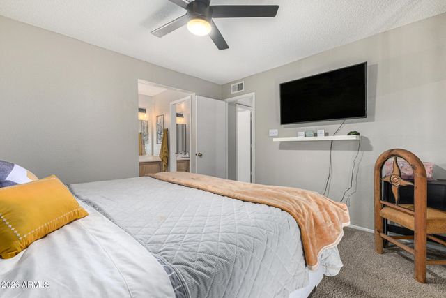 5757 W EUGIE Avenue W 1110, Glendale, AZ 85304