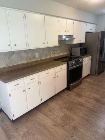 721 Rockridge Circle, Vandalia, OH 45377