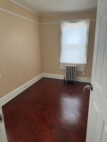 11326 202nd Street, Saint Albans, NY 11412