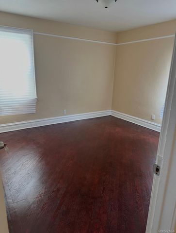 11326 202nd Street, Saint Albans, NY 11412
