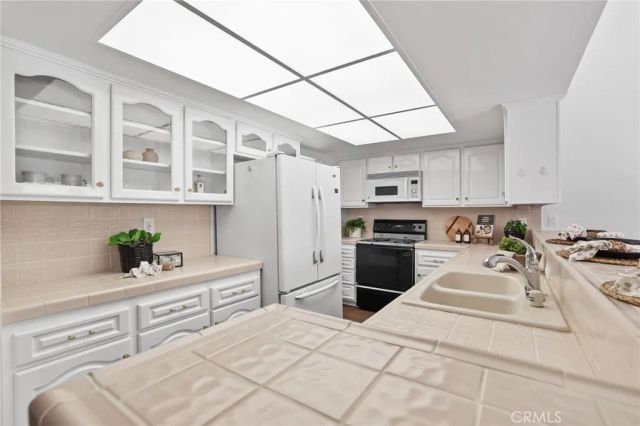 10371 Humbolt Street, Los Alamitos, CA 90720