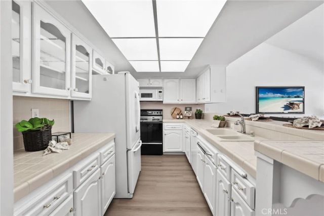 10371 Humbolt Street, Los Alamitos, CA 90720