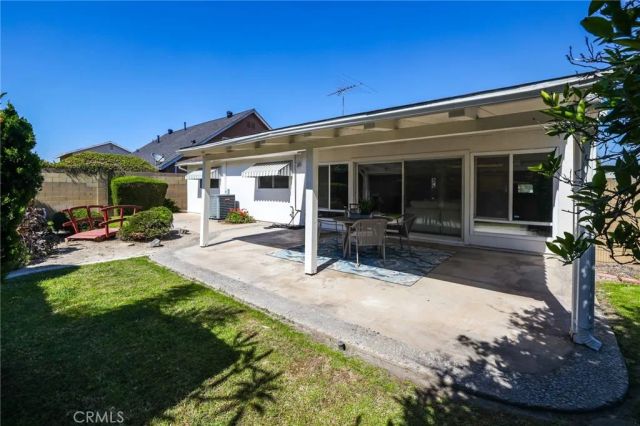 10371 Humbolt Street, Los Alamitos, CA 90720