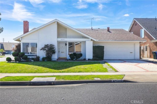 10371 Humbolt Street, Los Alamitos, CA 90720