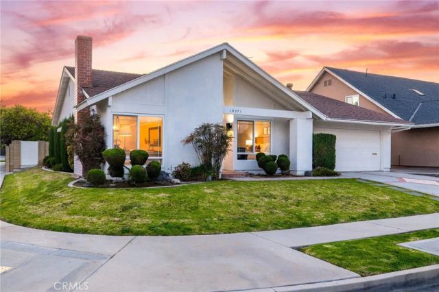 10371 Humbolt Street, Los Alamitos, CA 90720