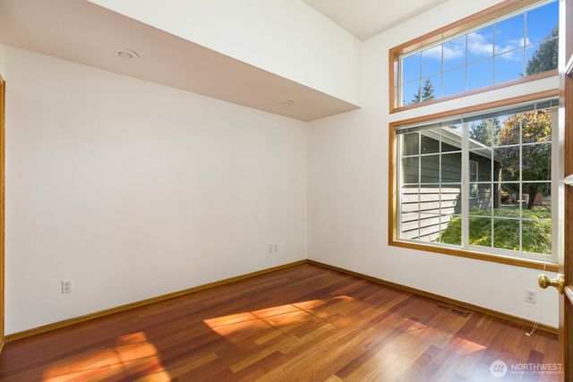 9401 167 Street Ct E, Puyallup, WA 98375