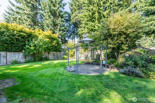 9401 167 Street Ct E, Puyallup, WA 98375