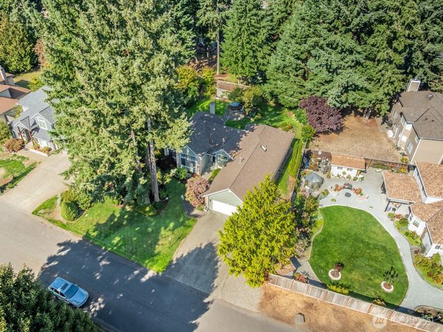 9401 167 Street Ct E, Puyallup, WA 98375