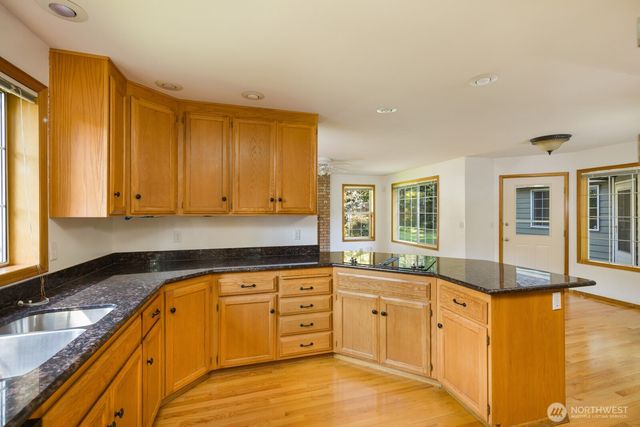 9401 167 Street Ct E, Puyallup, WA 98375