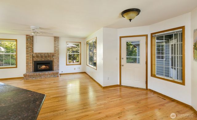 9401 167 Street Ct E, Puyallup, WA 98375