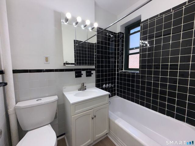 28 Strawberry Hill Avenue 112-1E, Stamford, CT 06905