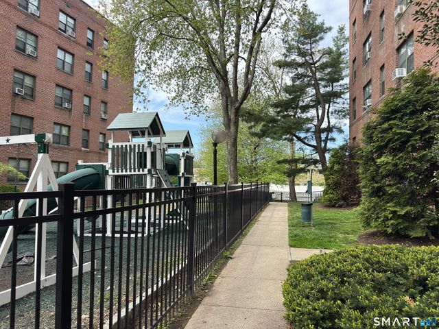 28 Strawberry Hill Avenue 112-1E, Stamford, CT 06905