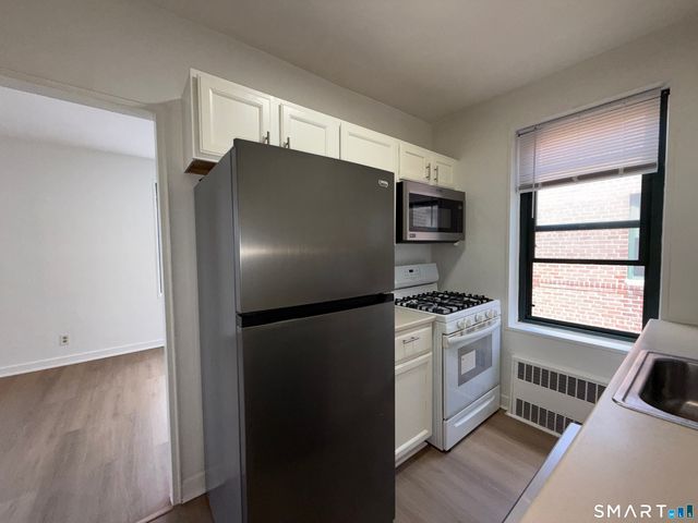 28 Strawberry Hill Avenue 112-1E, Stamford, CT 06905