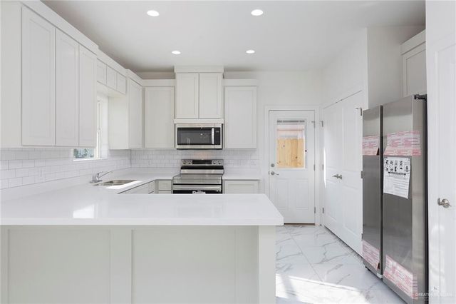 1007 Clarence Avenue, Edinburg, TX 78541