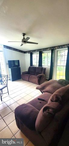 237 SAINT JAMES DR, Glen Burnie, MD 21061