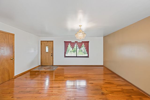 3513 Bordeaux Court, Hazel Crest, IL 60429