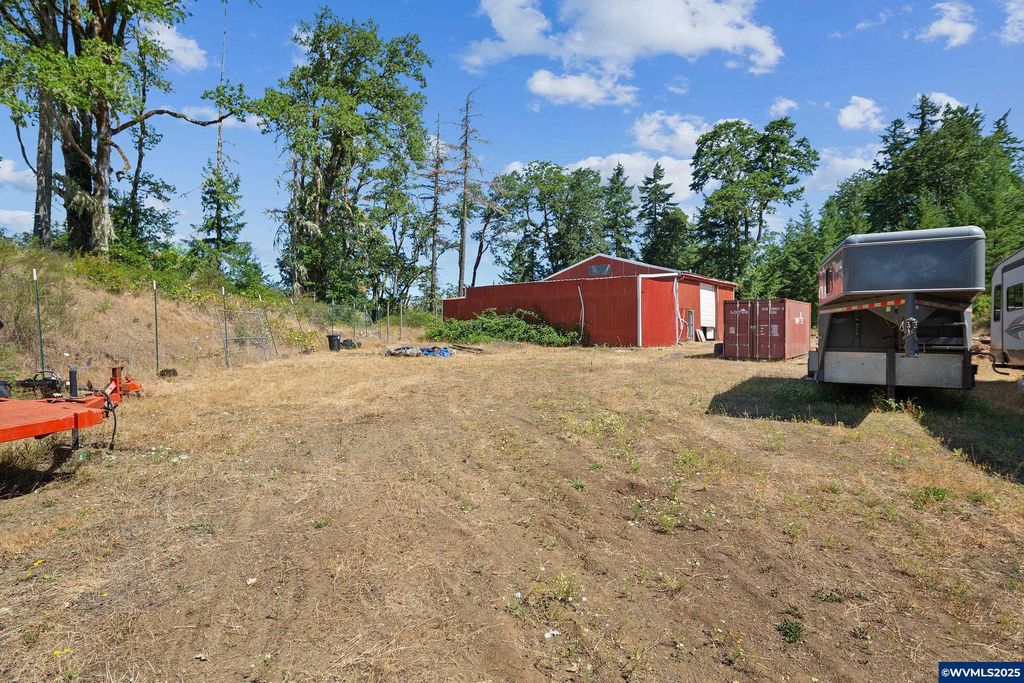 Image 45 of property listing at 5655 violet Dr, Sheridan, OR 97378