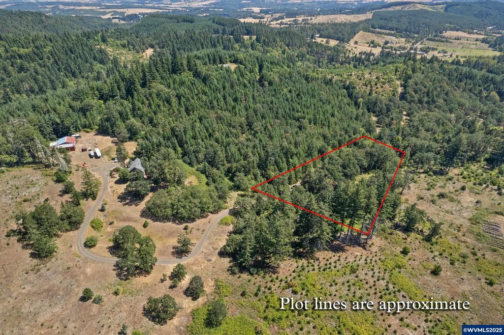 Image 49 of property listing at 5655 violet Dr, Sheridan, OR 97378